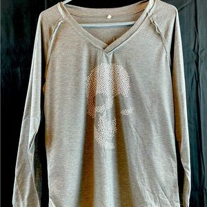 Gray skull long sleeve shirt